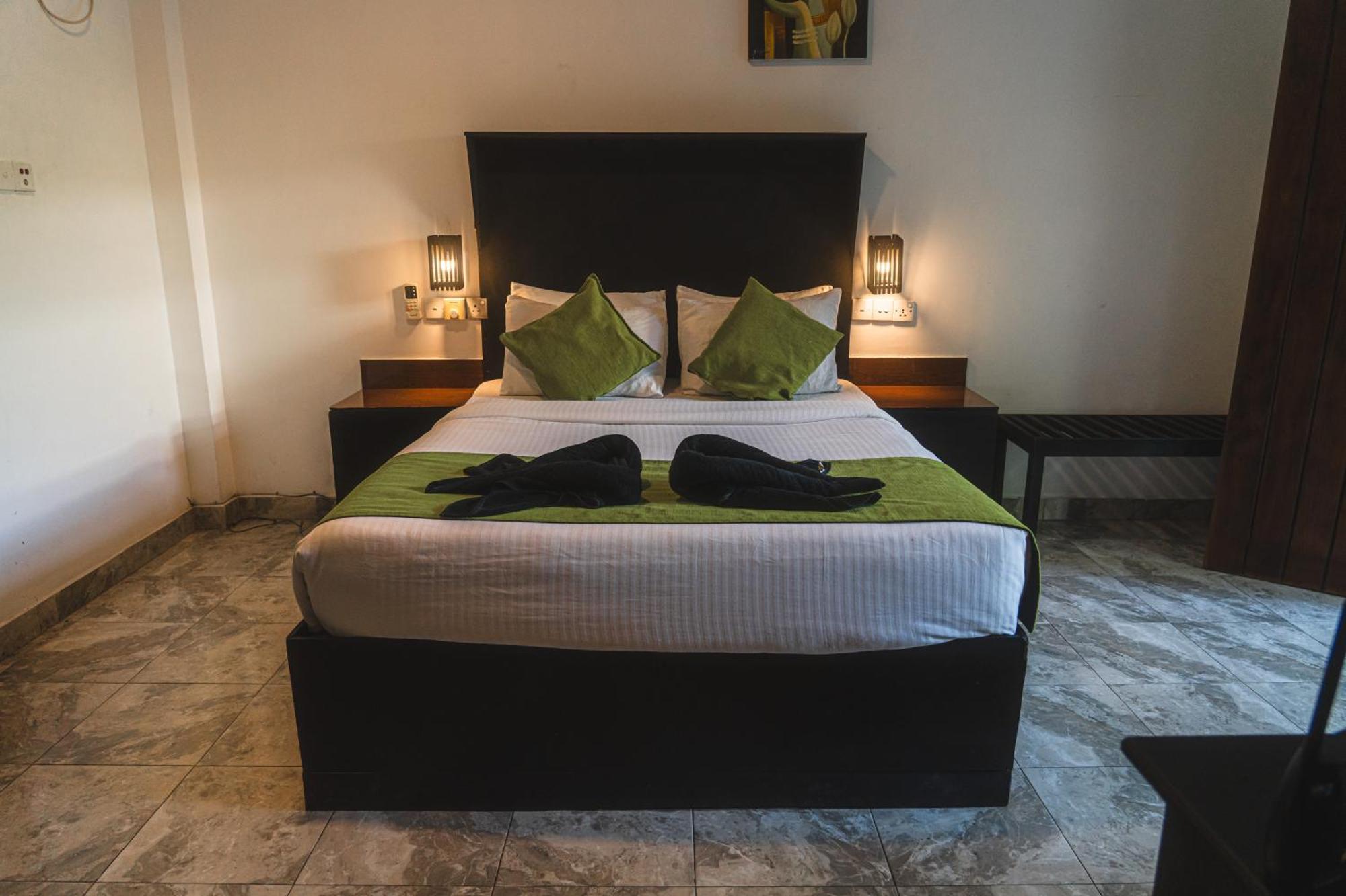 Sundaras Infinity Jungle Resort Дамбула Екстериор снимка